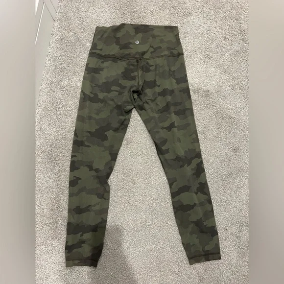 Lululemon Align Pant II 25" Heritage 365 Camo Green Twill Multi - Picture 2 of 5